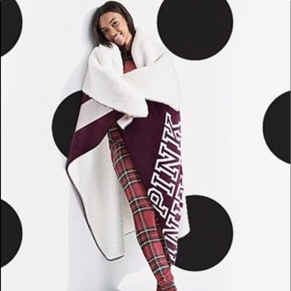 PINK Victoria’s Secret Sherpa Blanket